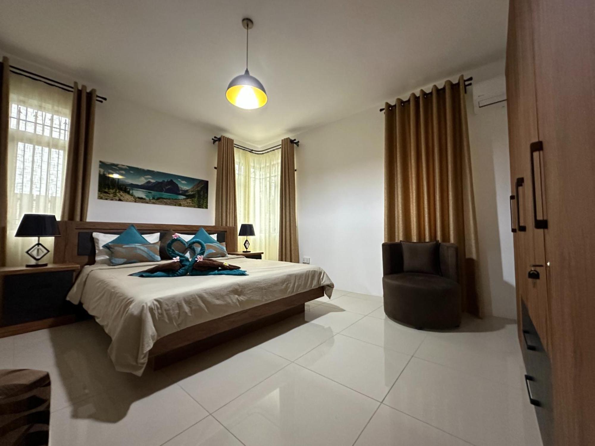 Seasand-Entire Luxury 3 Bd Condo - Close To Beach Flic en Flac Exterior foto