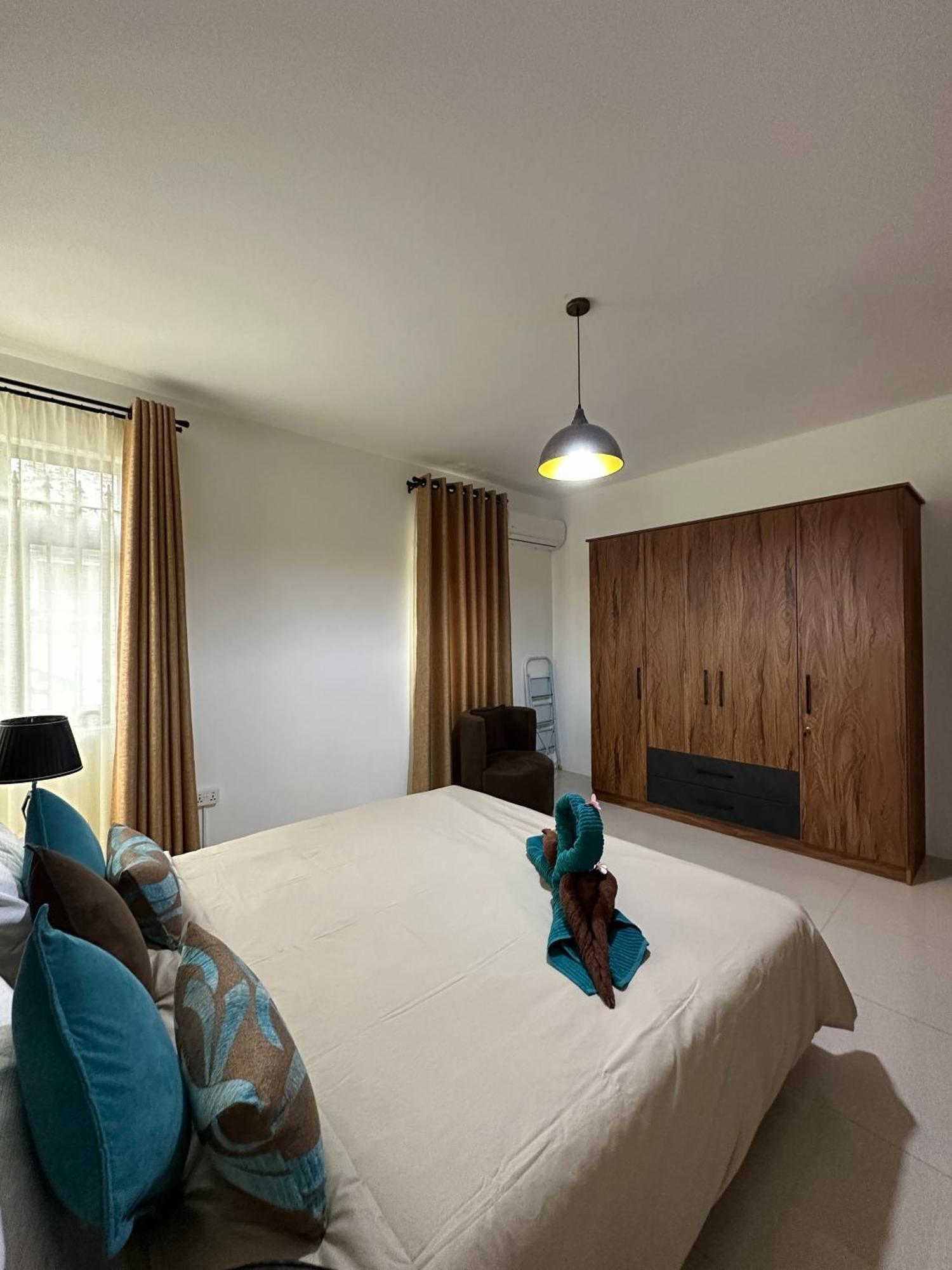 Seasand-Entire Luxury 3 Bd Condo - Close To Beach Flic en Flac Exterior foto